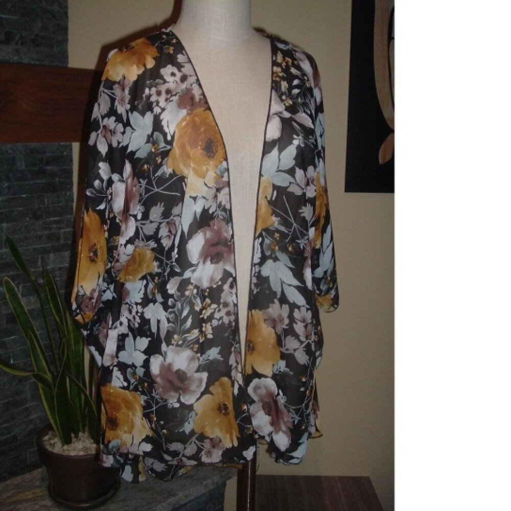 Kimono XL Emory Park Sheer Top Layer Wrap Lagenlook Black/Baby Blue/Gold Floral